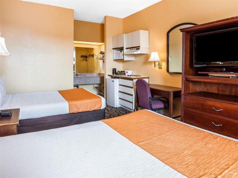 Zainee Inc Budgetel Inn And Suites Огъста Екстериор снимка