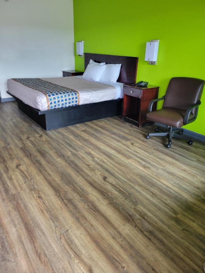 Zainee Inc Budgetel Inn And Suites Огъста Екстериор снимка