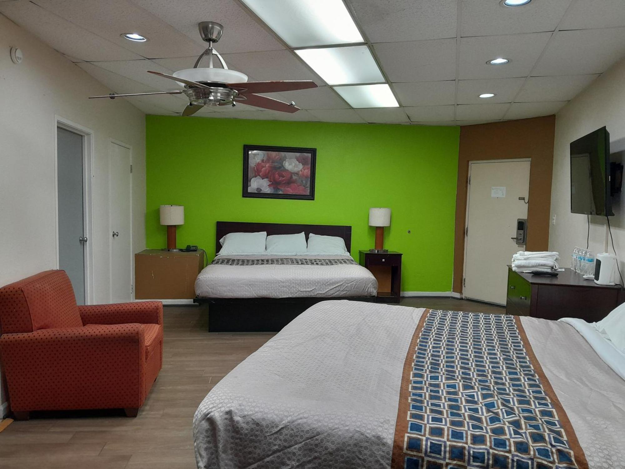 Zainee Inc Budgetel Inn And Suites Огъста Екстериор снимка
