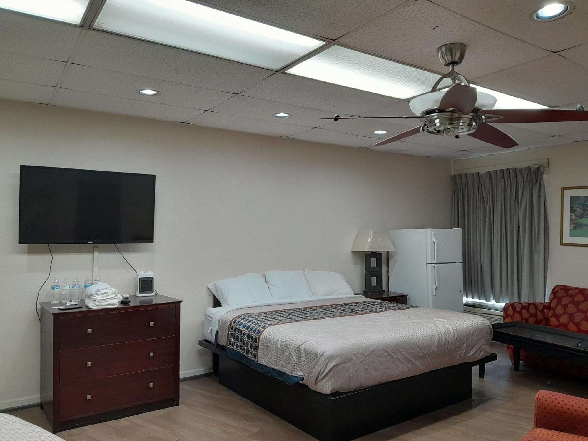 Zainee Inc Budgetel Inn And Suites Огъста Екстериор снимка