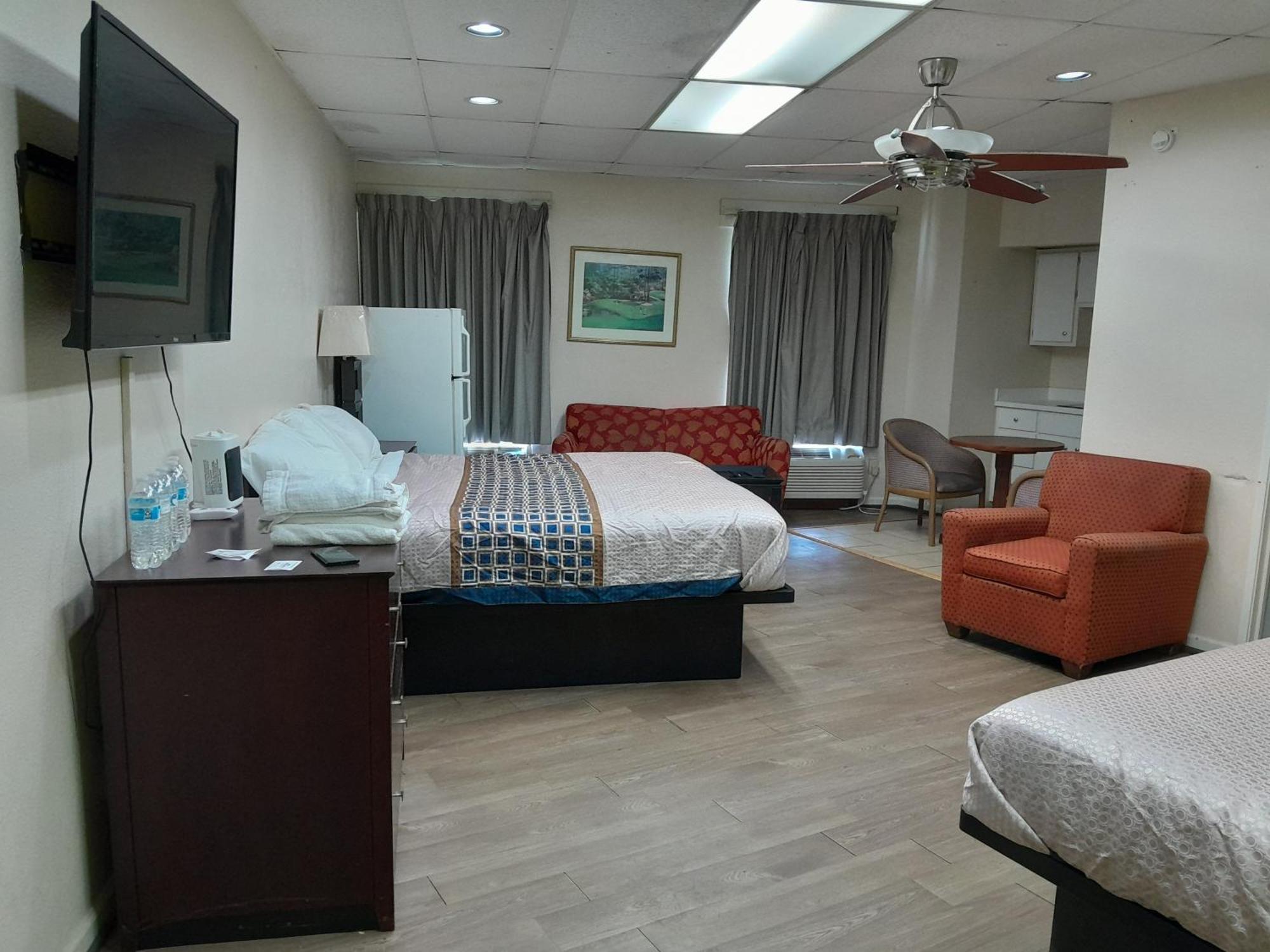 Zainee Inc Budgetel Inn And Suites Огъста Екстериор снимка